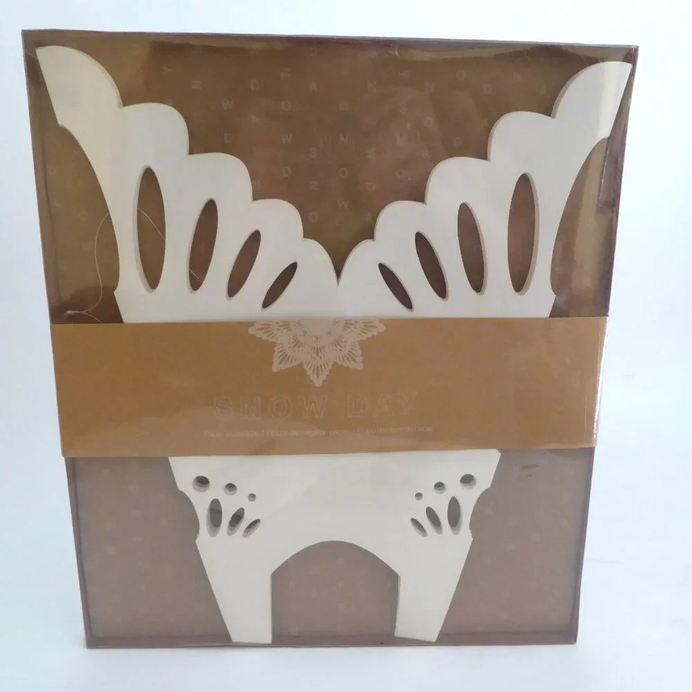 NEW 30” CRATE & BARREL LARGE 3D PAPER SNOWFLAKE CHRISTMAS MOBILE DECORATION